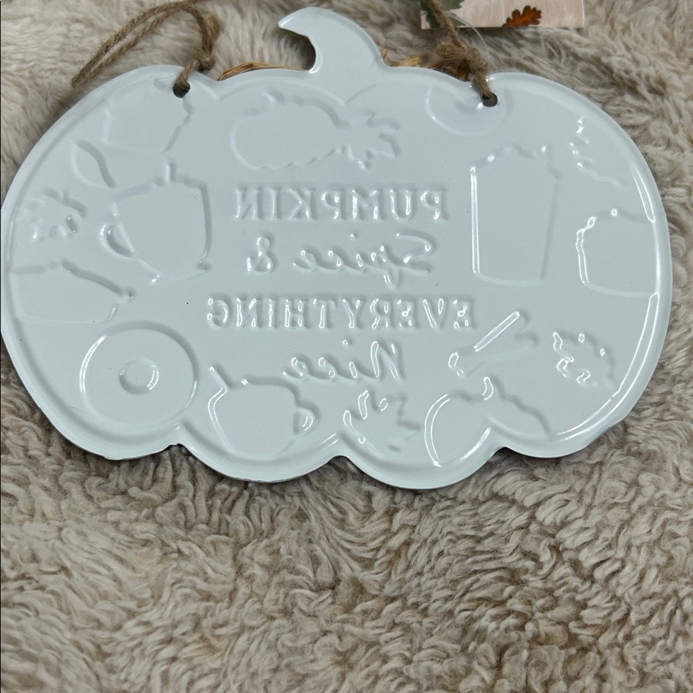 New Thanksgiving Decor - Picture 4 of 6